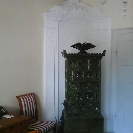 Hotel Schloss Weitenburg 3*