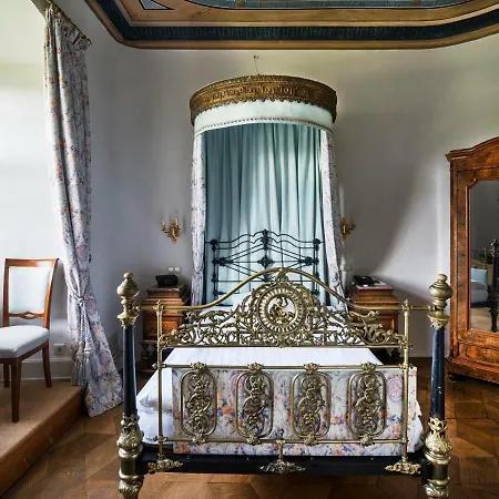 Schloss Weitenburg Hotel