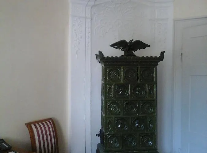 Hotel Schloss Weitenburg 3*